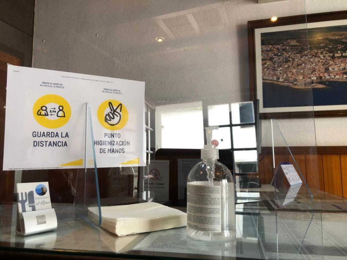 Hostal Restaurante El Roser Ля Эскала Экстерьер фото